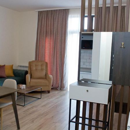 Aura Sameba, Luxury Apartment 第比利斯 外观 照片